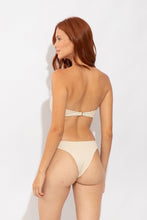 Load image into Gallery viewer, Model Back: Rio De Sol Bottom Bottom Solar-Off Essential