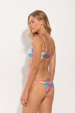 Load image into Gallery viewer, Image 08: Rio De Sol Set Set River Bandeau-Reto Essential