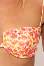 Load image into Gallery viewer, Image 06: Rio De Sol Top Top Ditsy-Butter Juliette