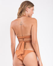 Load image into Gallery viewer, Image 05: Rio De Sol Set Set Nocciola Dune Cheeky-Fixa