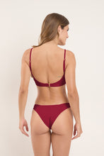 Load image into Gallery viewer, Model Back: Rio De Sol Top Top Touch-Carmim Paola