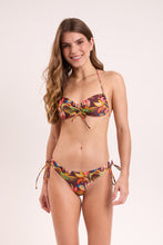 Load image into Gallery viewer, Model Front: Rio De Sol Top Top Fiore Corine