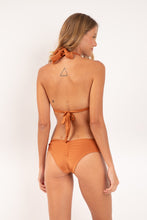 Load image into Gallery viewer, Model Back: Rio De Sol Bottom Bottom Shimmer-Nocciola Mel
