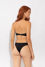 Load image into Gallery viewer, Model Back: Rio De Sol Bottom Bottom Solar-Black Essential
