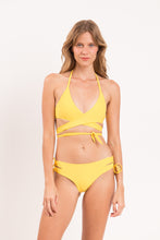 Load image into Gallery viewer, Model Front: Rio De Sol Set Set Amarelo Kate Madrid
