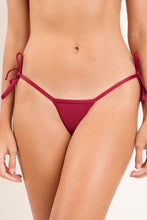 Load image into Gallery viewer, Gallery: Rio De Sol Bottom Bottom Touch-Carmim Super-Fio
